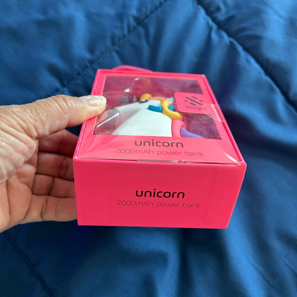 SWIPE • Unicorn 2000mah Power Bank
• Small • - Picture 4 of 5